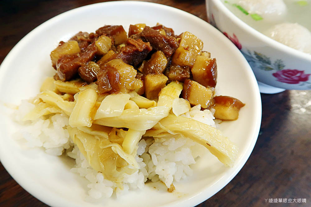 新竹滷肉飯推薦阿明滷肉飯光華店，道地的銅板美食小吃