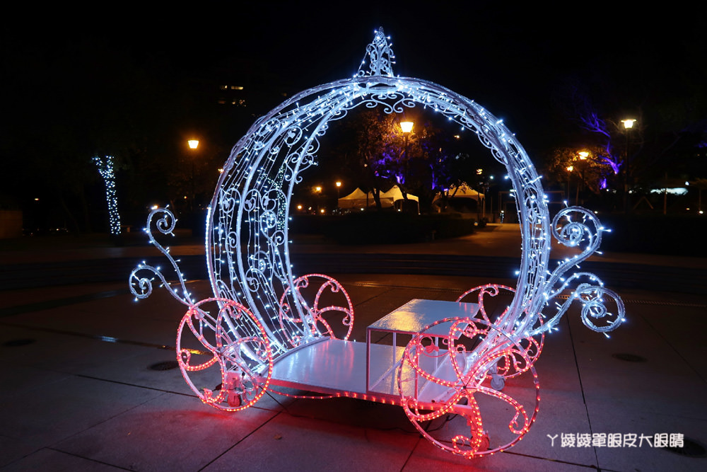 竹北聖誕節點燈活動！南瓜車、玫瑰花海超好拍，15日在文化公園亮相！