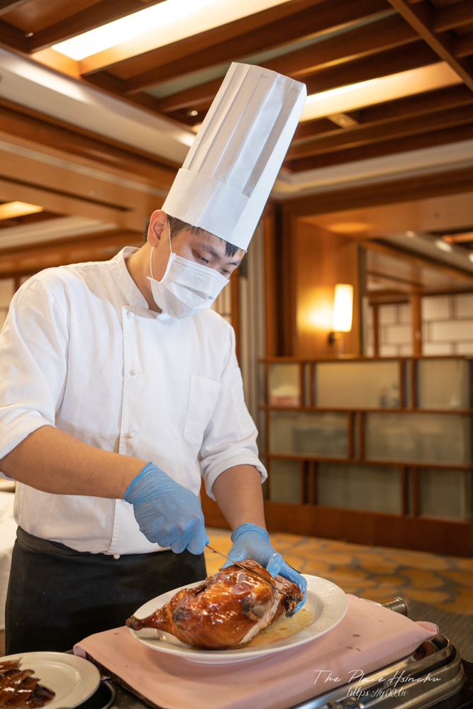 一天限量七隻！新竹老爺酒店明宮粵菜廳推出廣式烤鴨，一鴨五吃前三天預訂才吃得到