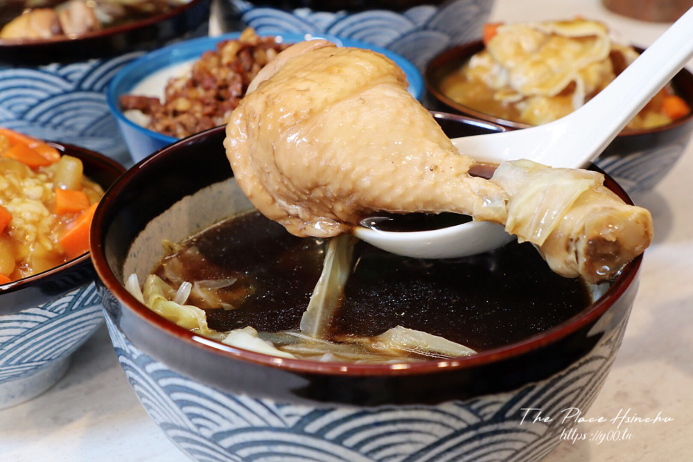 冬令進補這樣喝！新竹燉品外帶專門店，雞湯用料實在又美味，你吃過中了化骨綿掌的雞腿嗎