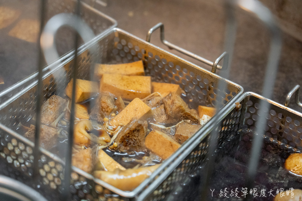 新竹宵夜滷味在這裡！新竹市區超不起眼的滷味攤，獨家秘方滷汁還能客製化調整鹹度跟辣度