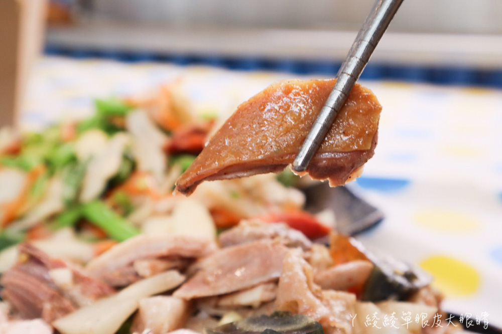 吃雞會上癮！新竹鹽水雞吃這家！鹹水雞菜色豐富獨特可客製化口味，舒肥雞胸肉套餐營養又均衡
