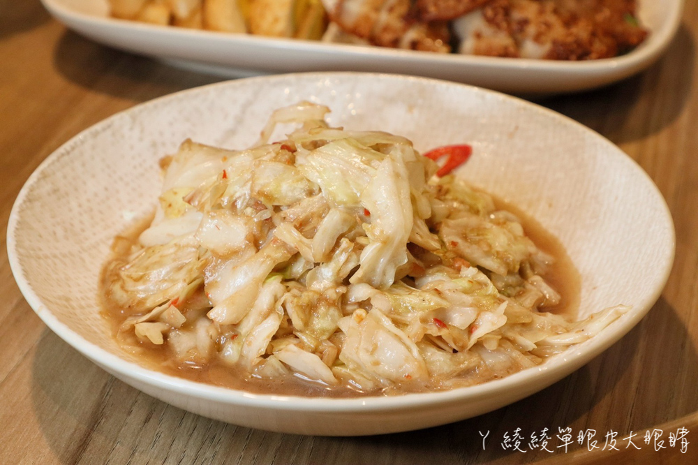 嚐遍泰國四大菜系！新竹竹北新開幕泰國餐廳，超浮誇兩公分厚烘蛋和道地的摩摩喳喳請吃起來